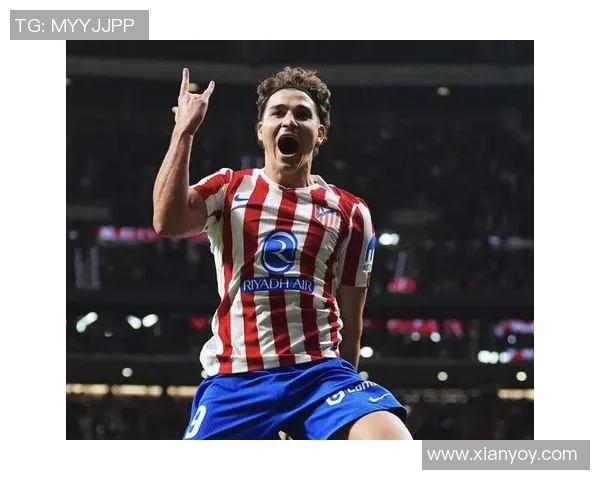 帅气足球明星引领潮流，竞技与魅力并存的全能球场风云